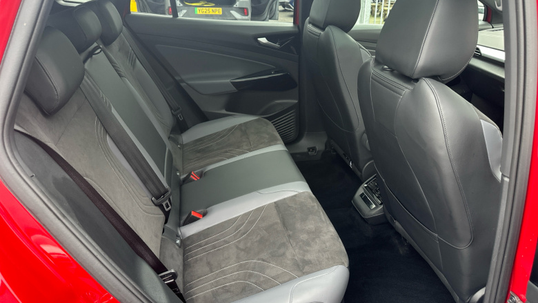 Volkswagen Id.5 150kW Tech Pro Performance 77kWh 5dr Auto Electric Coupe